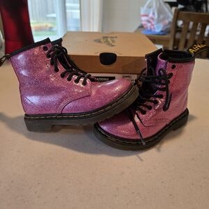 Dr. Martin Toddler lace up boot Size 9